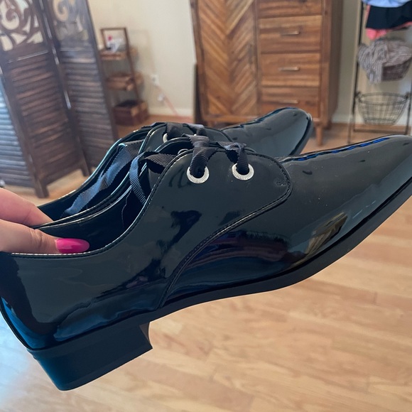 Oxford Dress Shoes - Picture 3 of 4